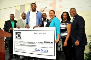 Kevin Durant an MVP at Giving Back